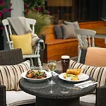 Hotel Downhill 3*